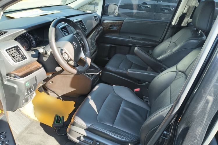 Used Honda Odyssey 2015 Updated Version 2.4L Smart Edition
