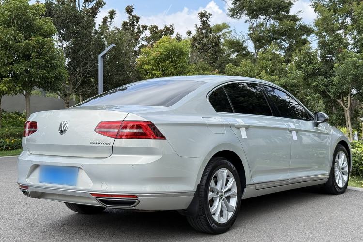 Used Volkswagen Magotan 2018 330TSI DSG Luxury Model
