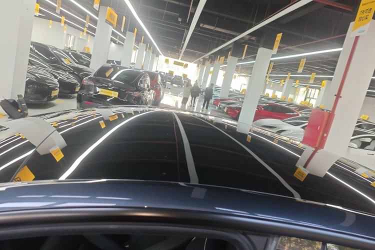 Used Tesla Model Y 2024 Long-Range All-Wheel-Drive Version
