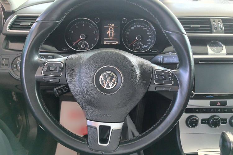 Used Volkswagen Magotan 2015 1.8TSI Luxury Model
