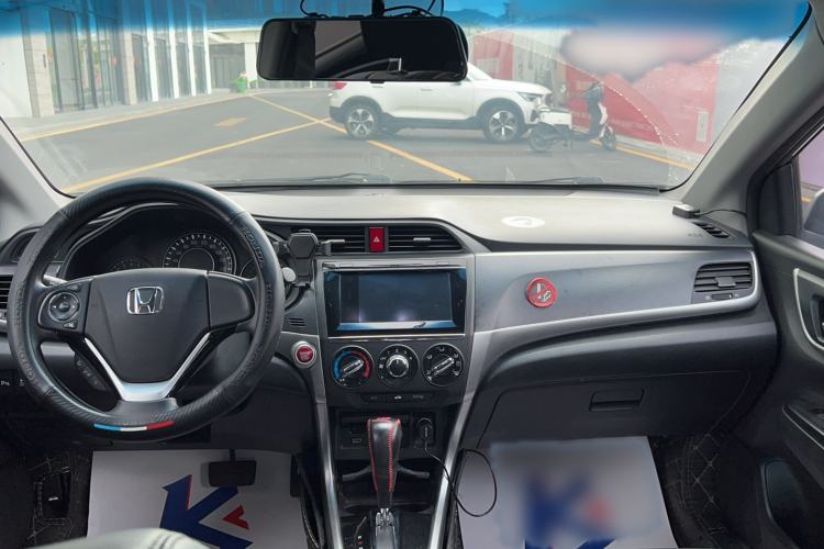 Used Honda Crider 2016 1.8L CVT Luxury Edition
