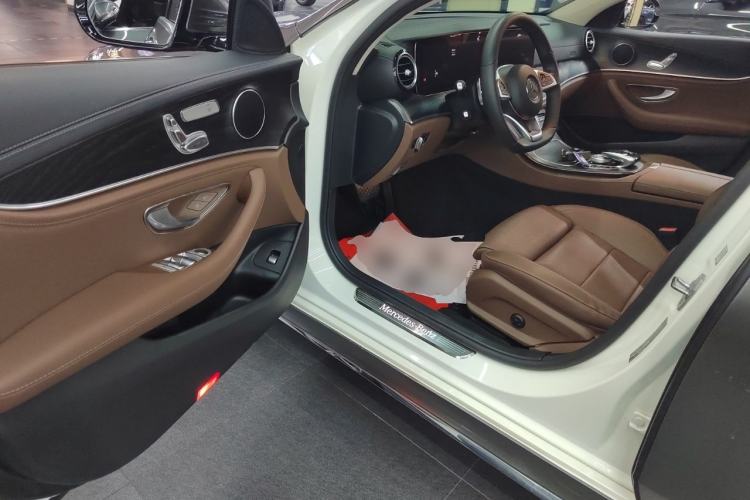 Used Mercedes-Benz E-Class 2018 Facelift E 200 L Sport Edition
