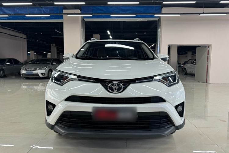 Used Toyota RAV4 2016 2.0L CVT Two-Wheel Drive Urban Edition China V Standard
