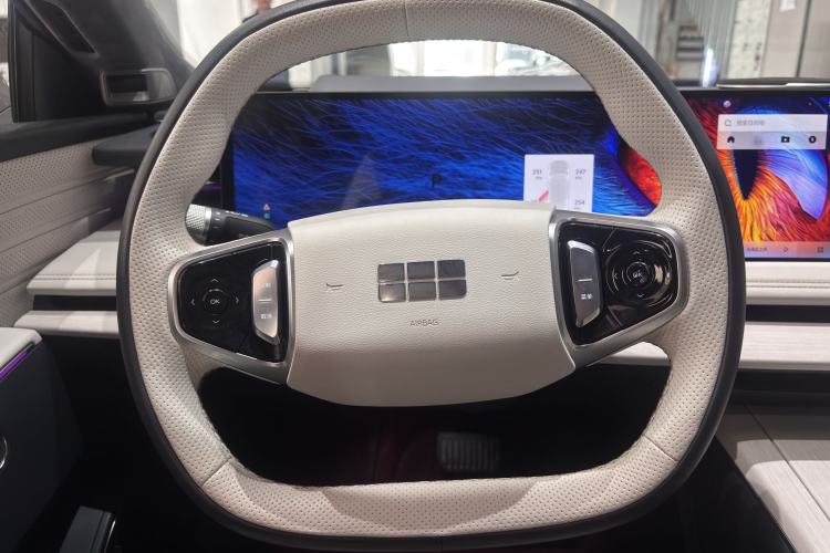 Used  E8 2024 665 km Range Rear-Drive Starship Long-Range Version
