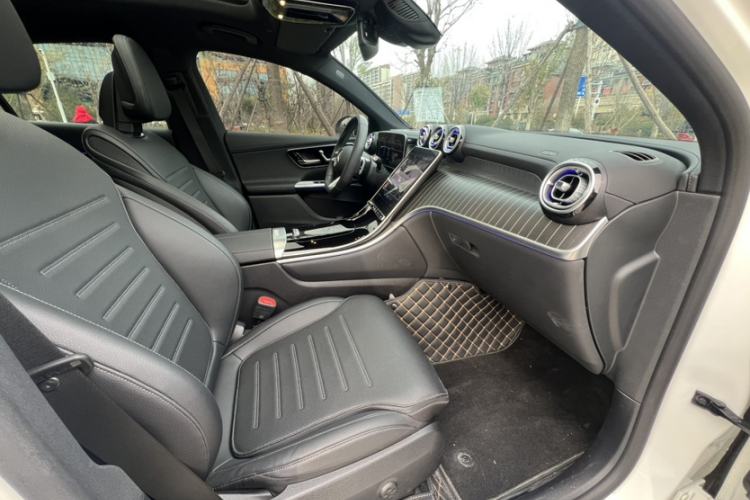 Used Mercedes-Benz GLC Coupe 2024 GLC 300 4MATIC Coupe SUV
