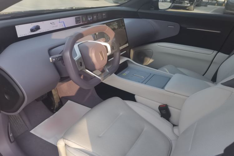 Used  12 2025 Ultra Extended-Range Edition