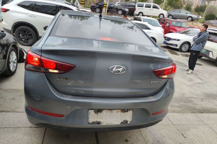 Used Hyundai Verna 2016 1.4L Automatic Cool Edition GLS