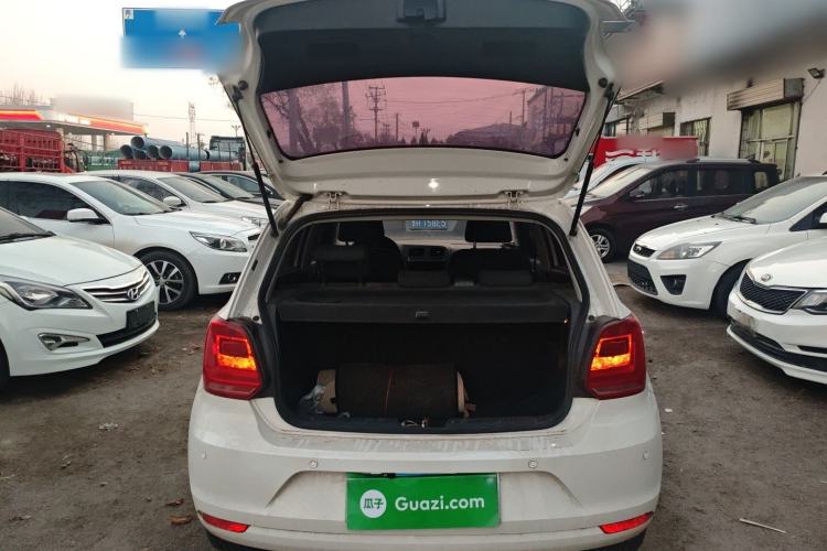 Used Volkswagen Polo 2016 1.4L Manual Fashion Model