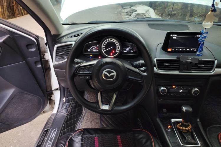 Used Mazda Mazda 3 Axela 2017 Sedan 1.5L Automatic Luxury Model Emission Standard China V