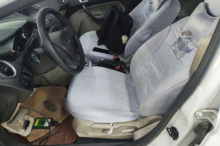 Used Ford Fiesta 2013 Sedan 1.5L Automatic Fashion Edition
