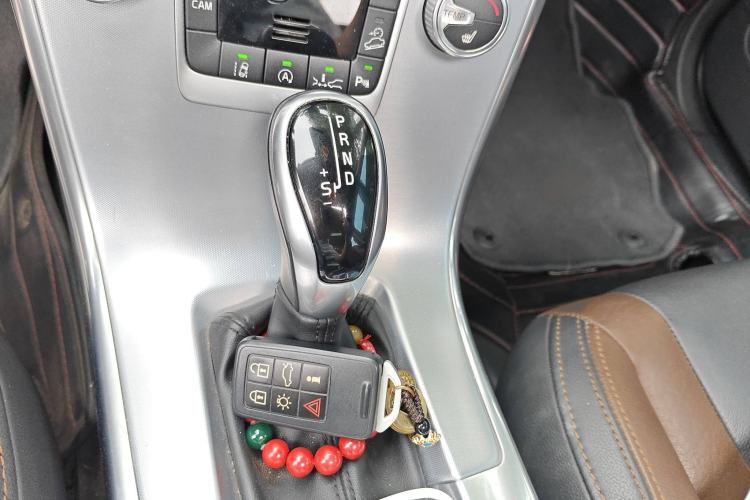 Used Volvo XC60 2017 T5 AWD Smart Range Edition
