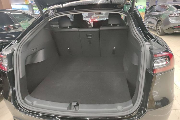 Used Tesla Model Y 2021 Long-Range All-Wheel-Drive Version 3D7
