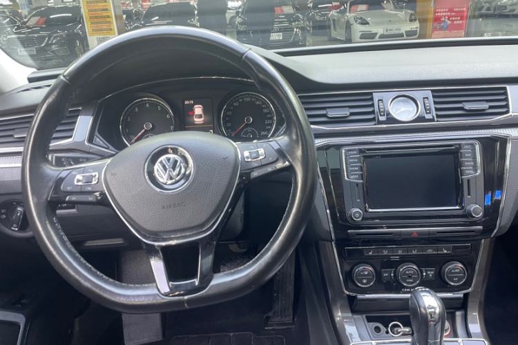 Used Volkswagen Passat 2016 380TSI DSG Prestige Edition
