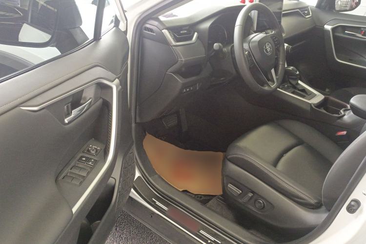 Used Toyota RAV4 2022 2.0L CVT Two-Wheel Drive Fashion Plus Edition
