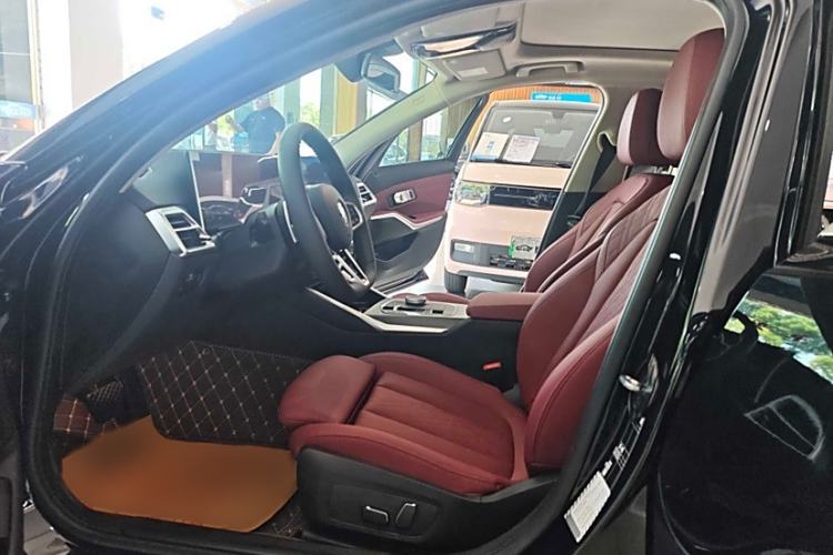 Used BMW 3 Series 2025 325i M Sport Package
