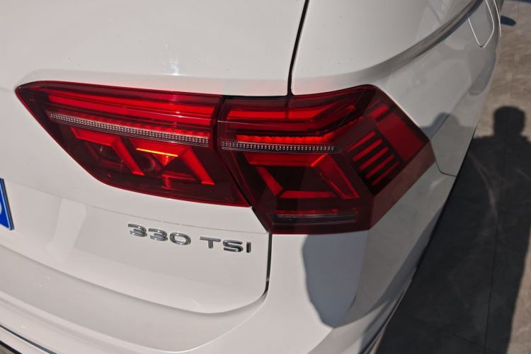 Used Volkswagen Tiguan L 2022 330TSI Automatic Two-Wheel Drive R-Line Enhanced Edition
