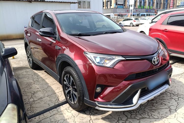 Used Toyota RAV4 2018 2.0L CVT Two-Wheel Drive Fashion X Edition
