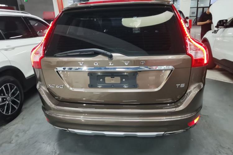 Used Volvo XC60 2017 T5 Smart Upgrade Edition
