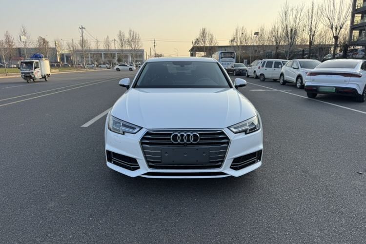 Used Audi A4L 2018 30th Anniversary Edition 40 TFSI Fashion Model