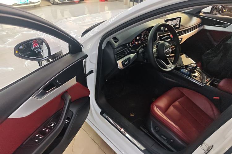 Used Audi A4L 2019 40 TFSI Fashion Version China V
