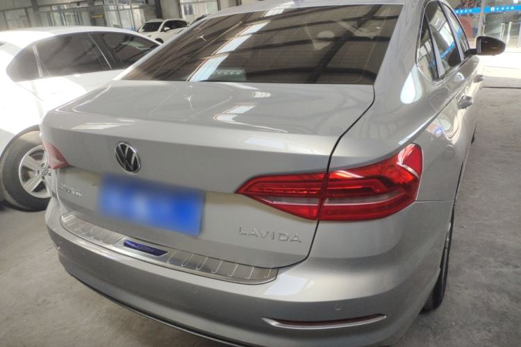 Used Volkswagen Lavida 2019 1.5L Automatic Vision Edition China VI Standard
