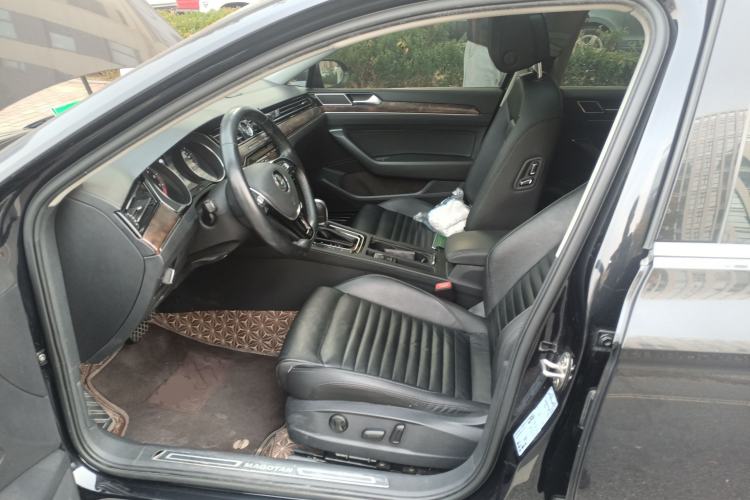 Used Volkswagen Magotan 2019 330TSI DSG Luxury Version China VI Standard
