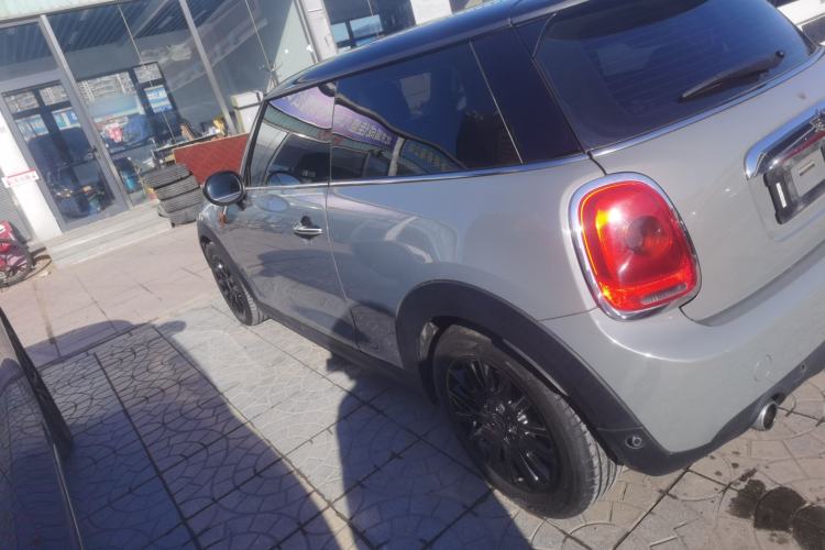 Used  MINI 2016 1.5T COOPER
