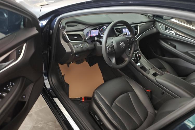 Used Buick LaCrosse 2019 28T Luxury Model
