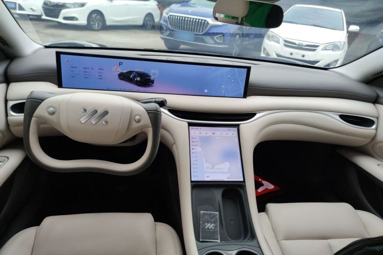 Used  L6 2024 Max Long-Range Version
