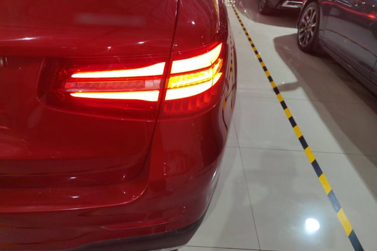 Used Mercedes-Benz GLC 2019 GLC 260 L 4MATIC Dynamic Model
