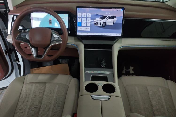 Used BYD Xia 2025 DM-i 1.5T 180km Beyond Edition
