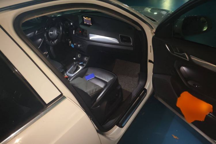 Used Audi Q3 2015 30 TFSI Comfort Model
