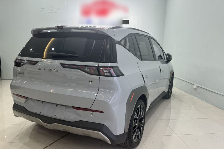 Used AION Y 2022 70 Tech Edition Lithium Iron Phosphate
