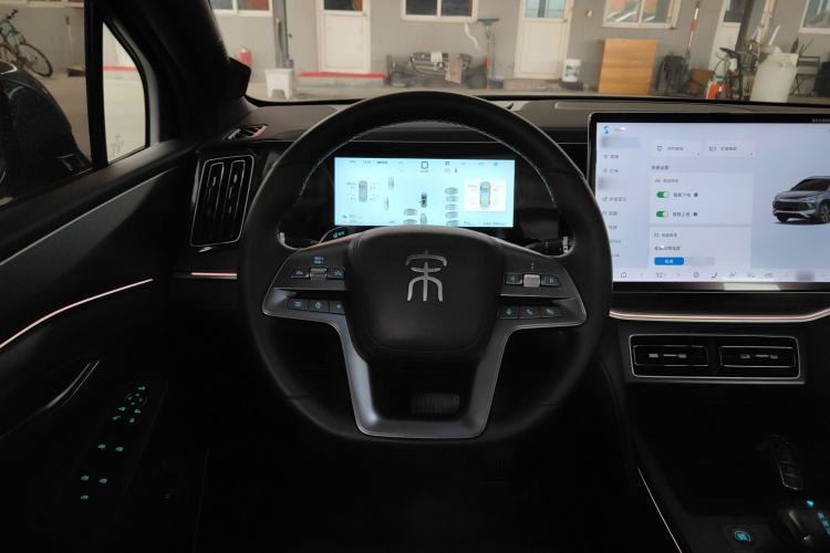 Used BYD Song L DM-i 2025 Intelligent Driving Version 160 km Beyond-Range Type
