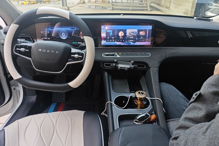 Used Roewe D7 2025 DMH 125km World Champion Excellence Edition
