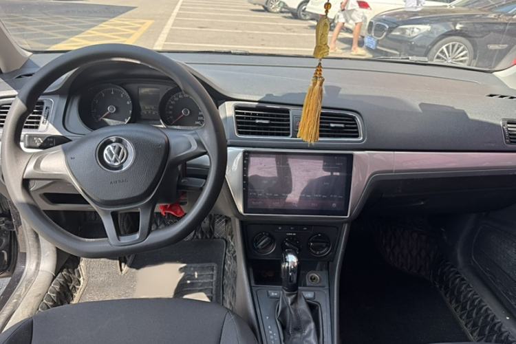 Used Volkswagen Lavida 2017 1.6L Automatic Comfort Edition
