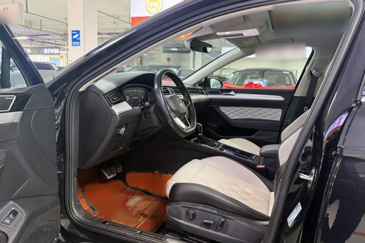 Used Volkswagen Magotan 2023 2 Million Units Limited-Edition 380TSI DSG Flagship Version
