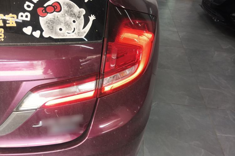 Used Honda Jade 2017 210 TURBO CVT Luxury Edition 5 Seats