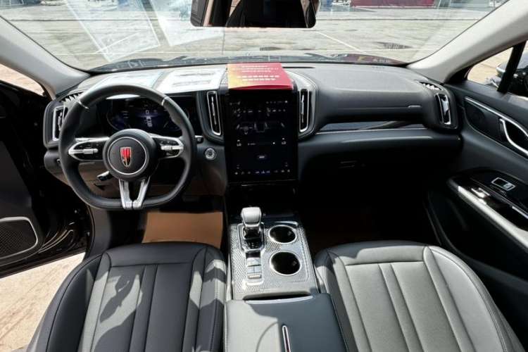 Used Hongqi HS3 2023 1.5T Two-Wheel Drive Shanwei Edition
