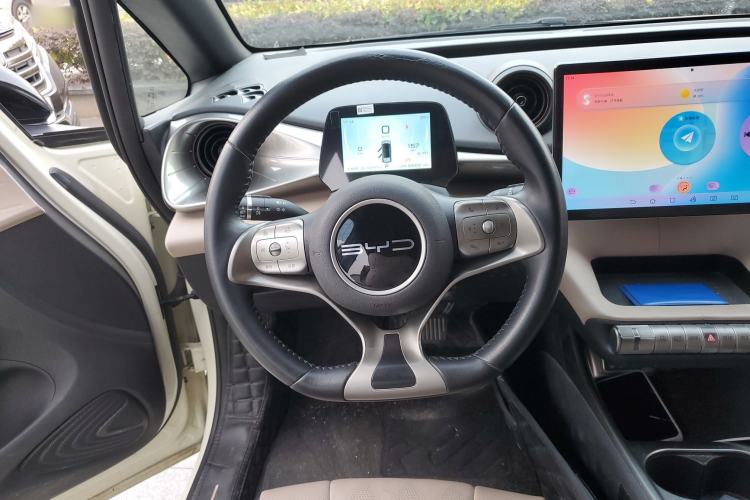 Used BYD Dolphin 2023 420 km Fashion Edition