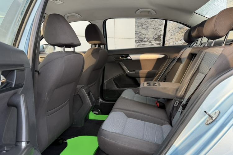 Used Volkswagen Lavida 2014 1.4 TSI DSG BlueMotion Technology Version
