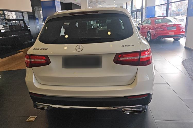 Used Mercedes-Benz GLC 2016 GLC 260 4MATIC Luxury Model