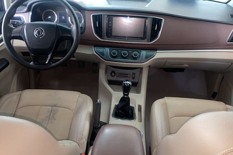 Used FORTHING Lingzhi 2019 M5L 1.6L 7-Seater Luxury Model China VI Standard