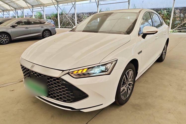Used BYD Qin PLUS 2024 HONOR Edition DM-i 120KM Excellence Model
