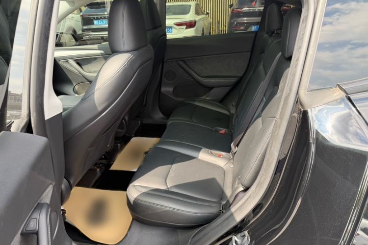 Used Tesla Model Y 2024 Rear-Wheel-Drive Version
