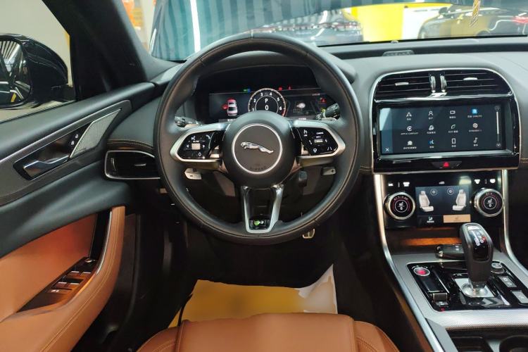 Used Jaguar XEL 2024 2.0T 250 PS R-DYNAMIC S Advanced Sport Edition
