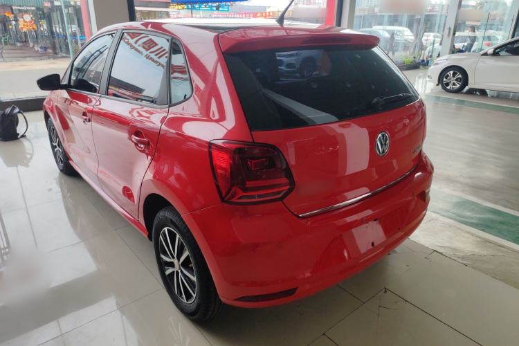 Used Volkswagen Polo 2016 1.4L Manual Fashion Model