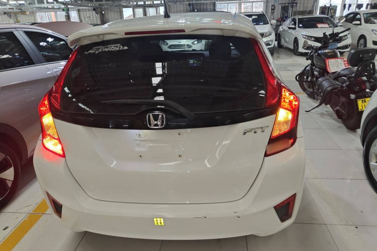 Used Honda Fit 2016 1.5L LX Manual Comfort Model
