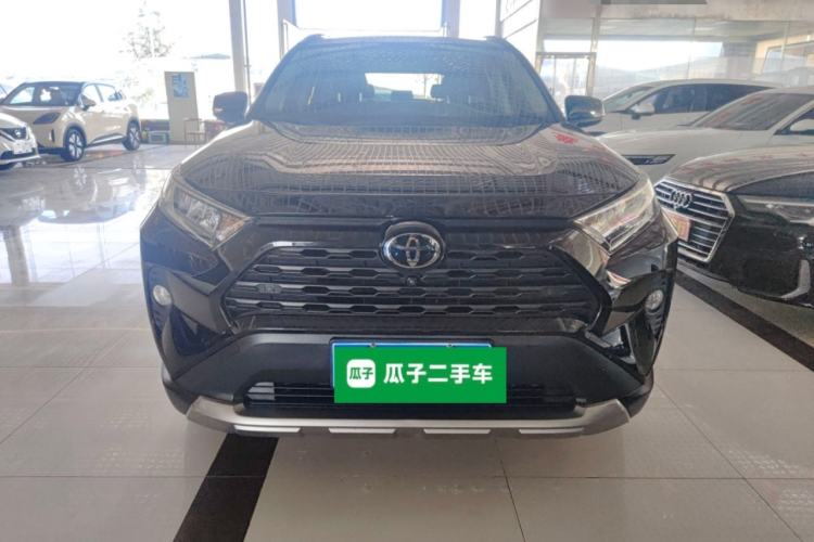 Used Toyota RAV4 2022 2.0L CVT 4x4 Style Plus Edition