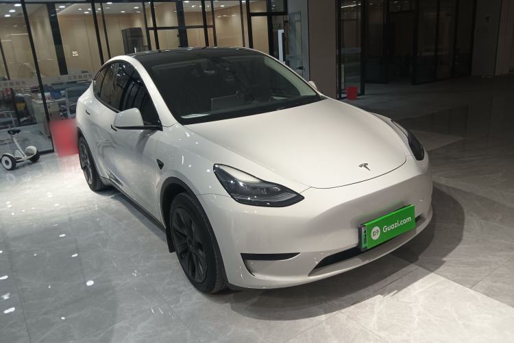 Used Tesla Model Y 2023 Rear-Wheel-Drive Version
